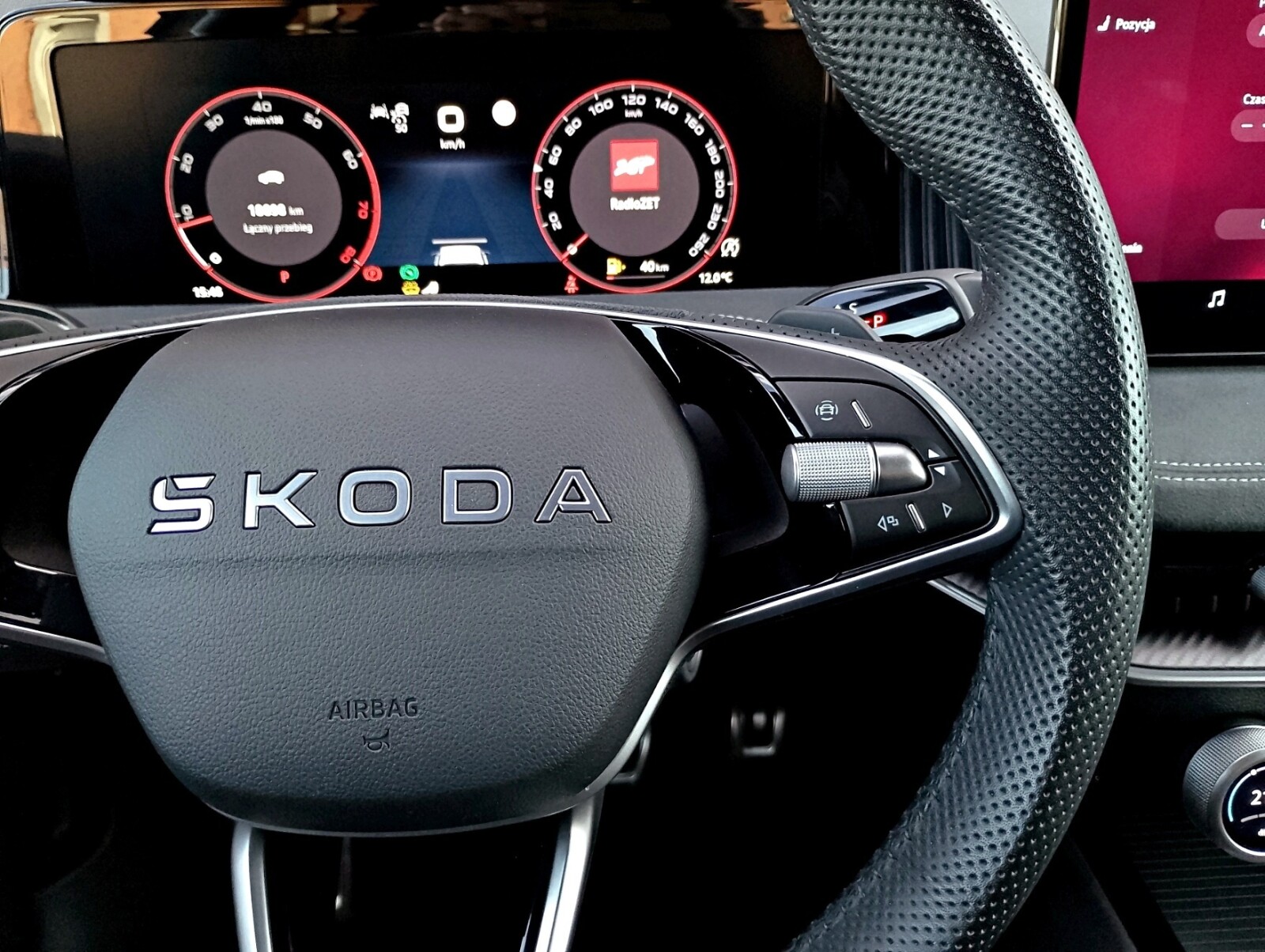 Škoda Superb - zdjęcie 22