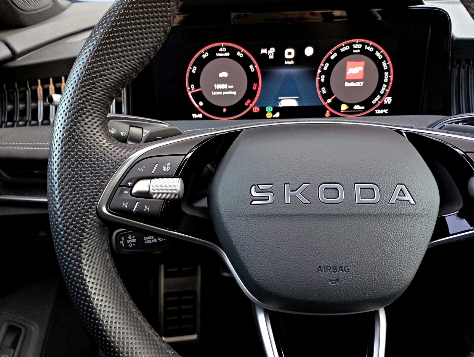 Škoda Superb - zdjęcie 21