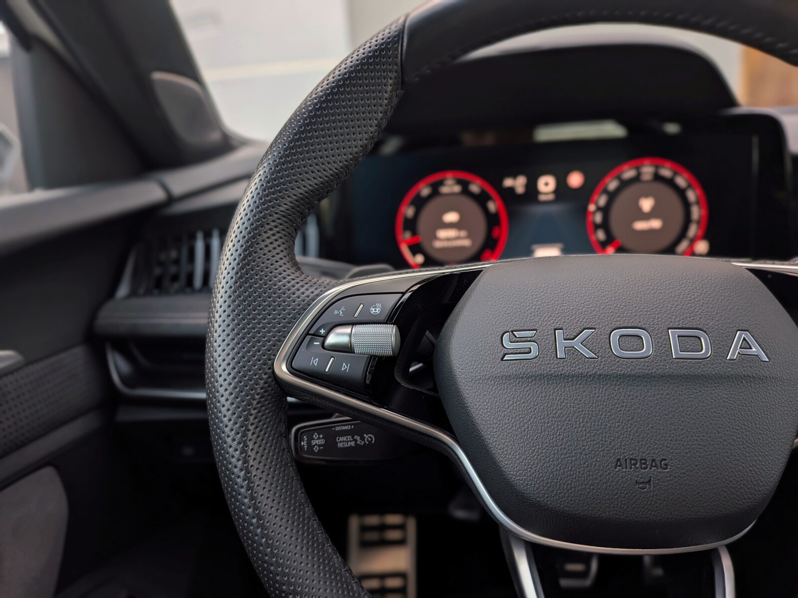Škoda Superb - zdjęcie 23