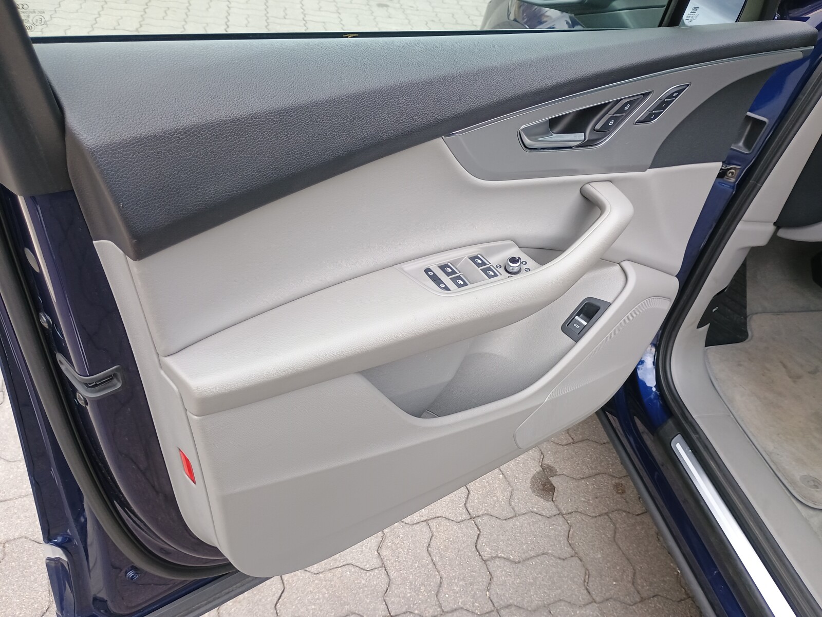 Audi Q7 - zdjęcie 19