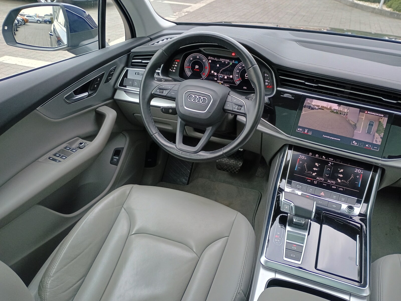 Audi Q7 - zdjęcie 15