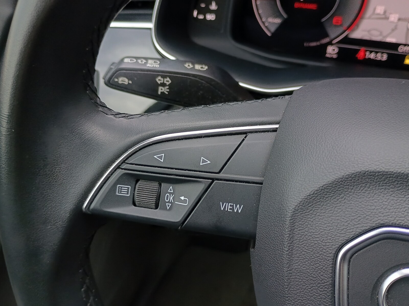 Audi Q7 - zdjęcie 26