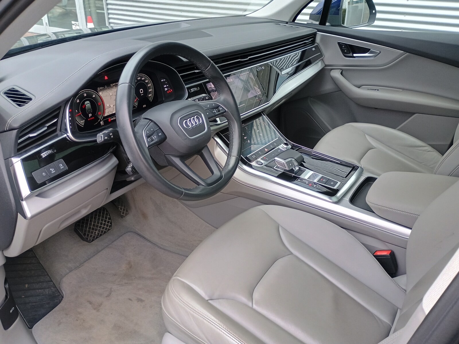 Audi Q7 - zdjęcie 22