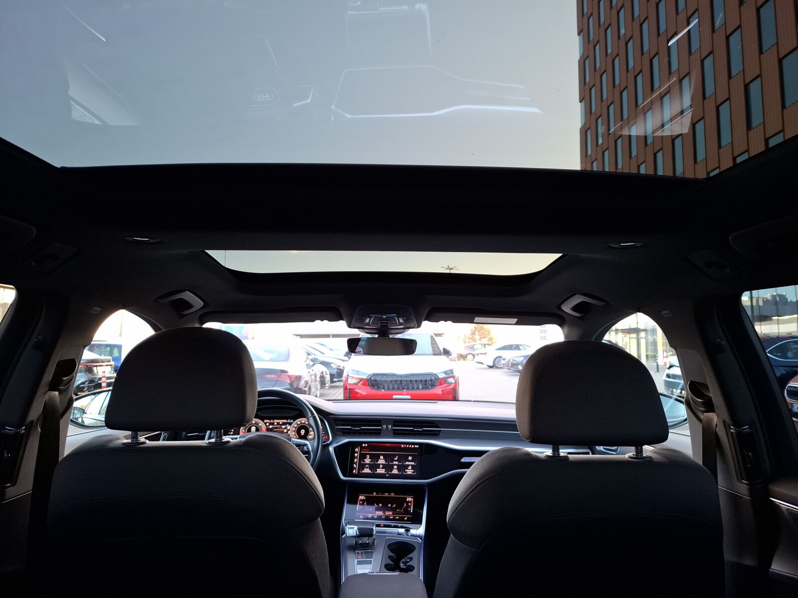 Audi A6 Avant - zdjęcie 16