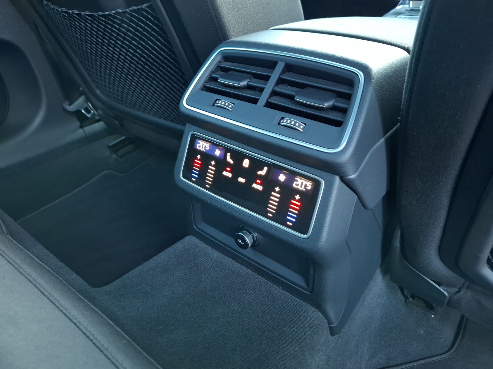 Audi A6 Avant - zdjęcie 27