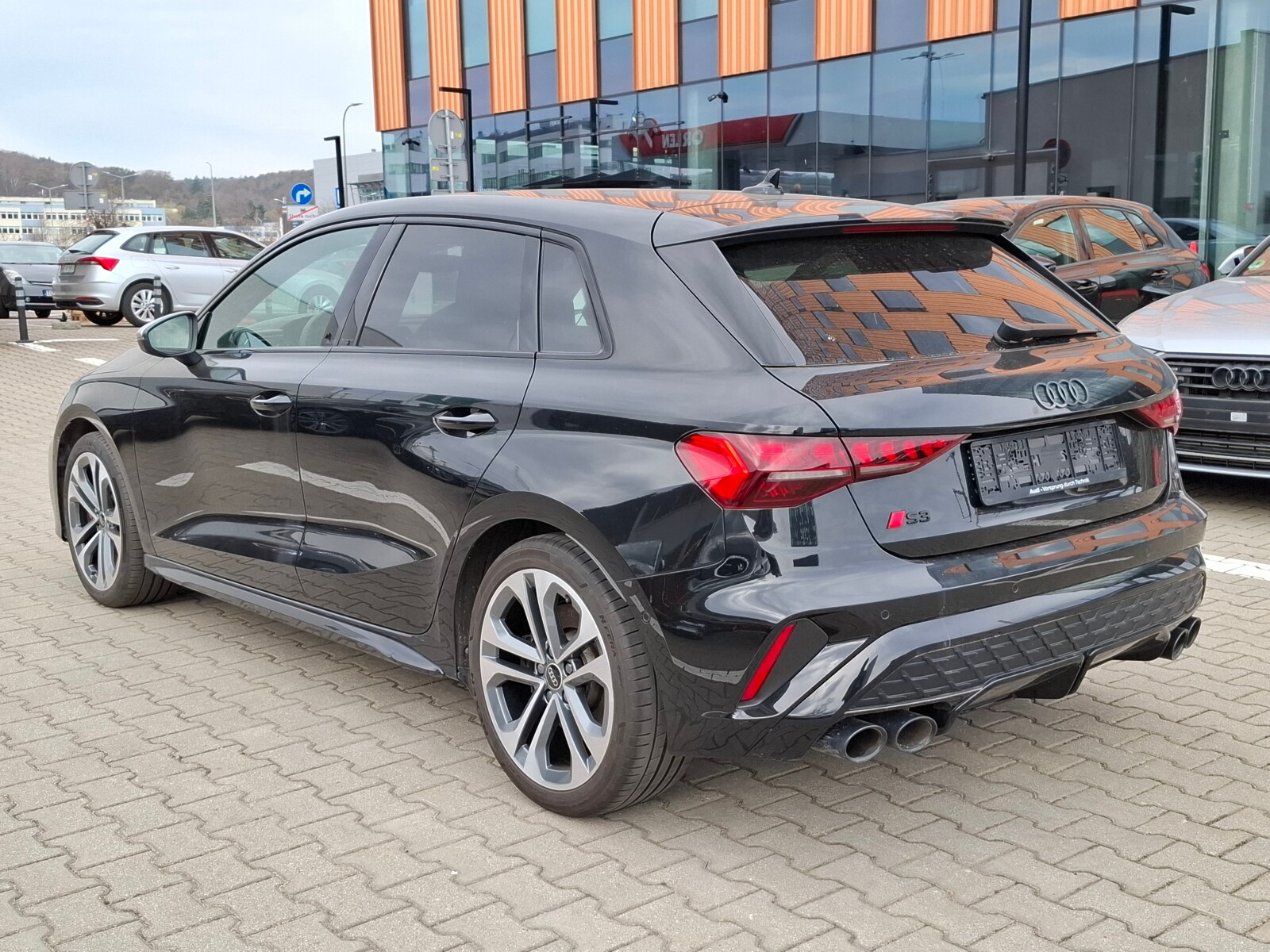 Audi S3 Sportback - zdjęcie 2