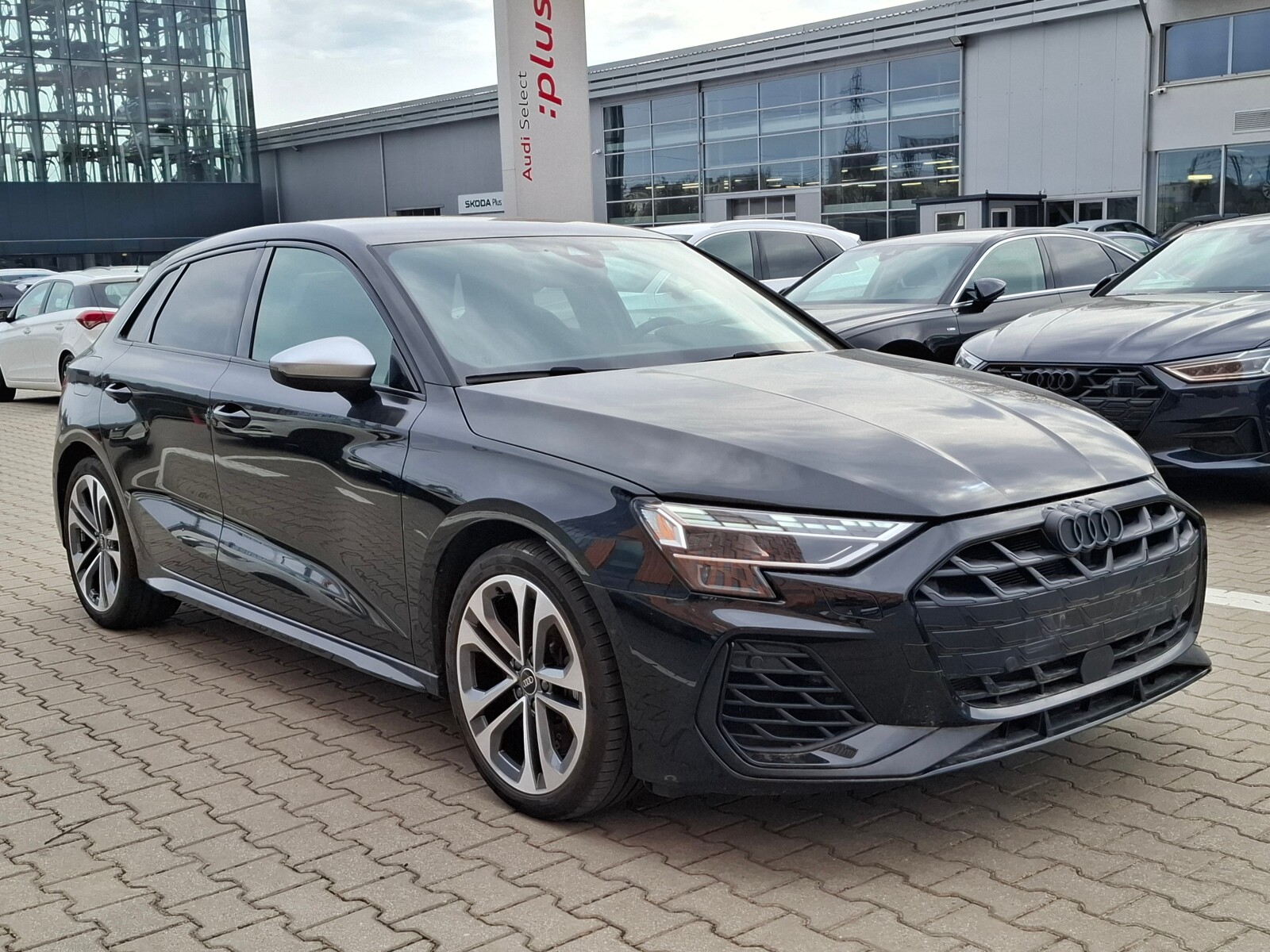 Audi S3 Sportback - zdjęcie 4