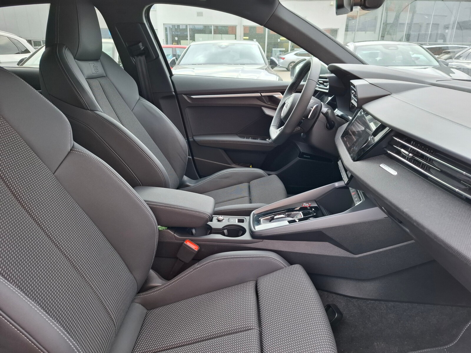 Audi S3 Sportback - zdjęcie 7