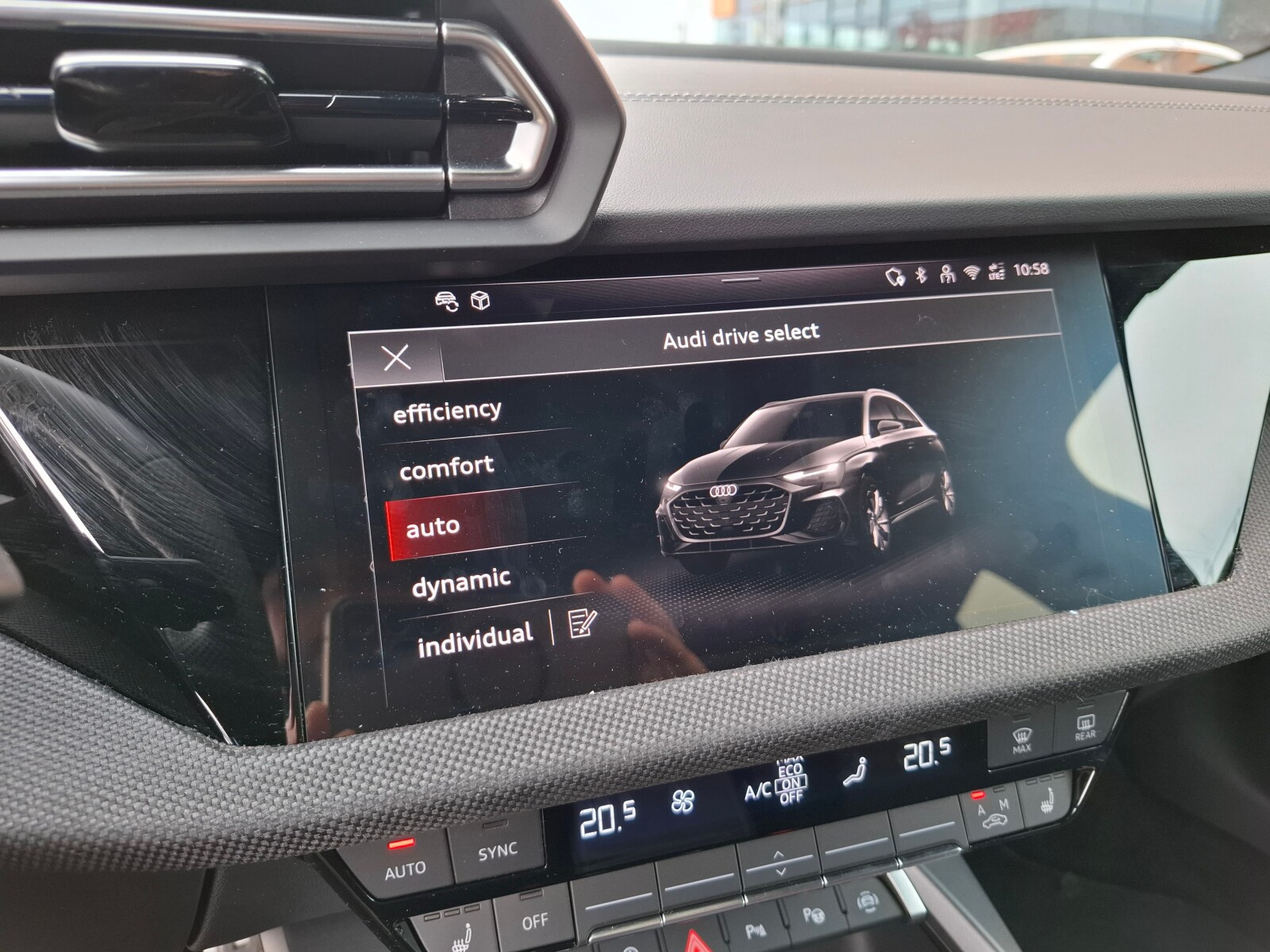 Audi S3 Sportback - zdjęcie 11
