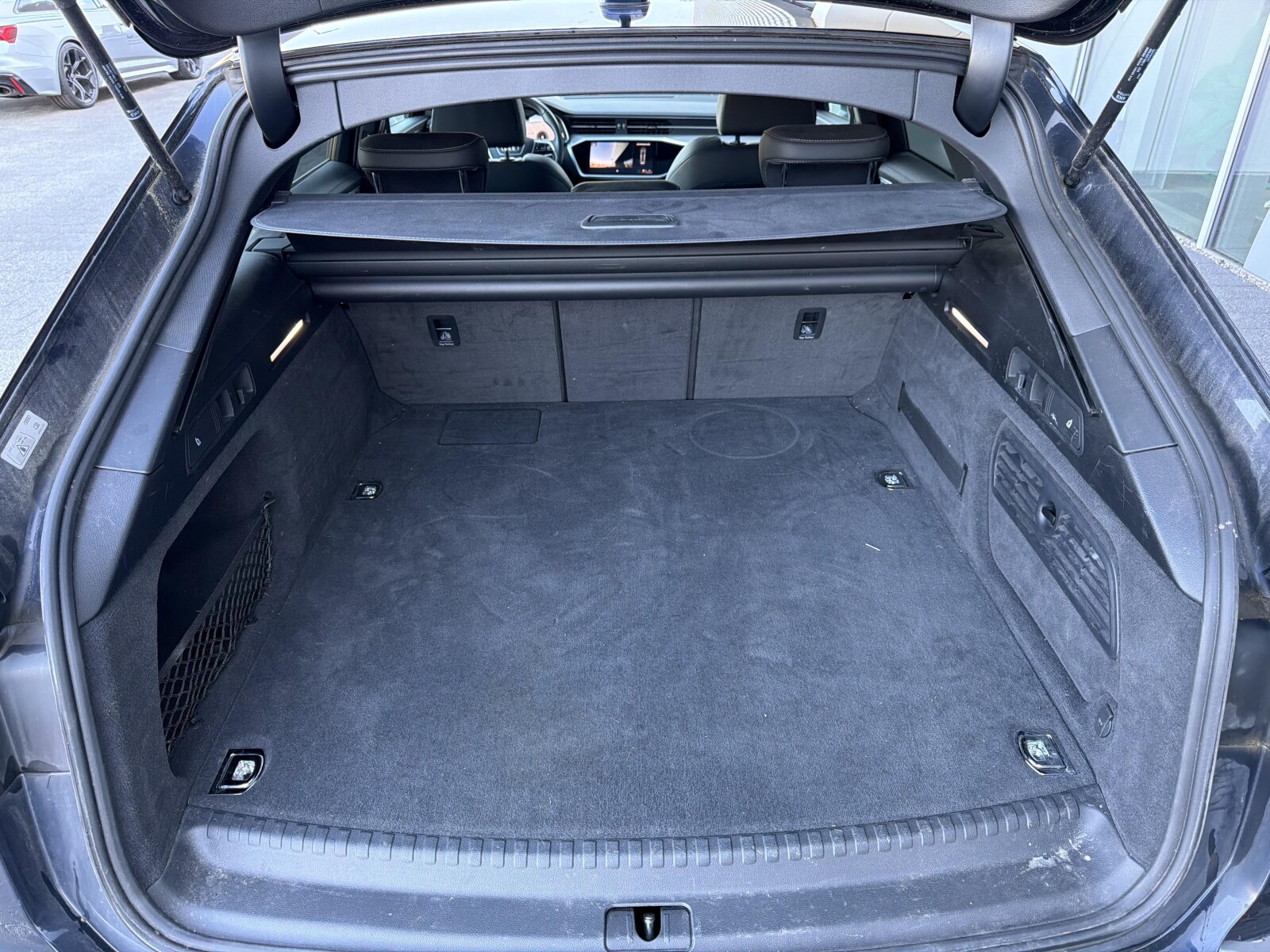 Audi A6 Avant - zdjęcie 9