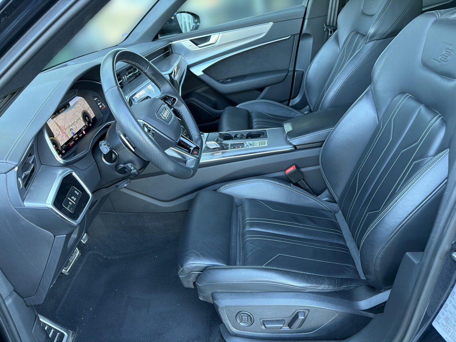 Audi A6 Avant - zdjęcie 11