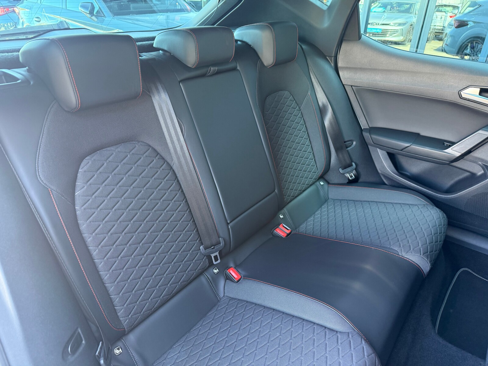 Seat Leon - zdjęcie 13