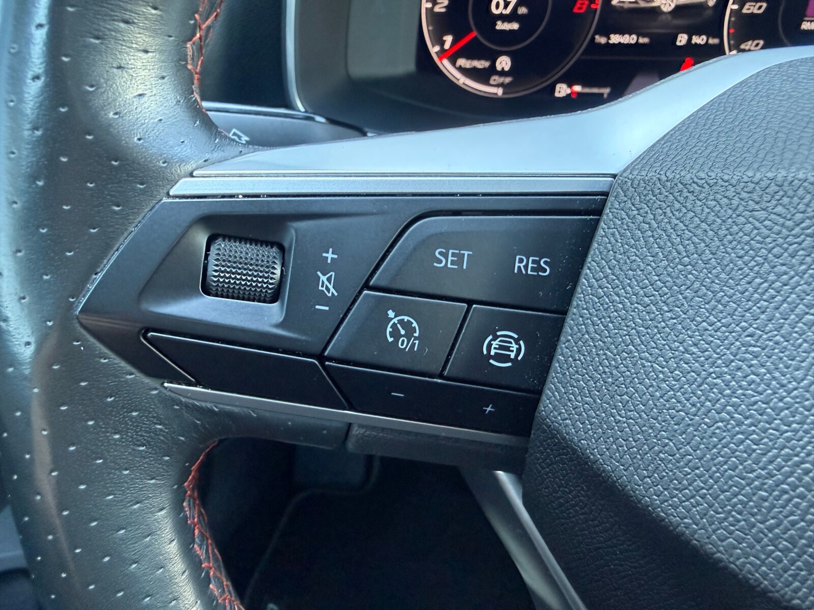 Seat Leon - zdjęcie 19