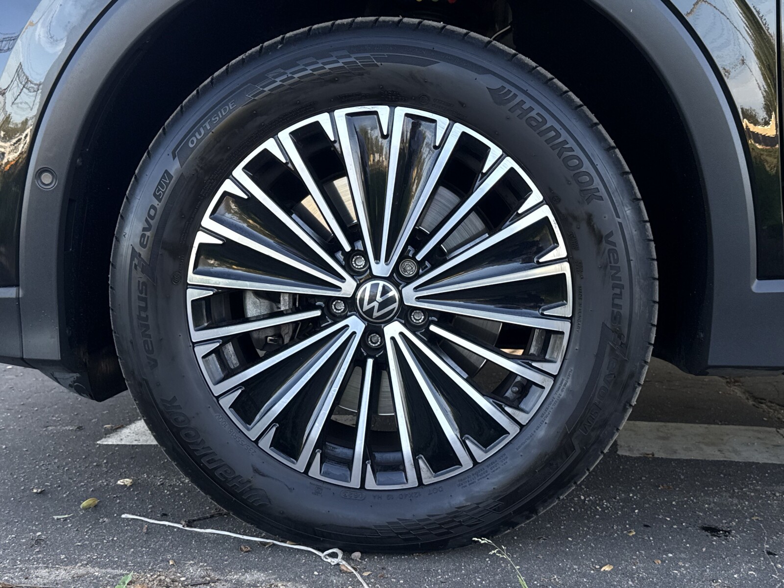 Volkswagen Tiguan - zdjęcie 35