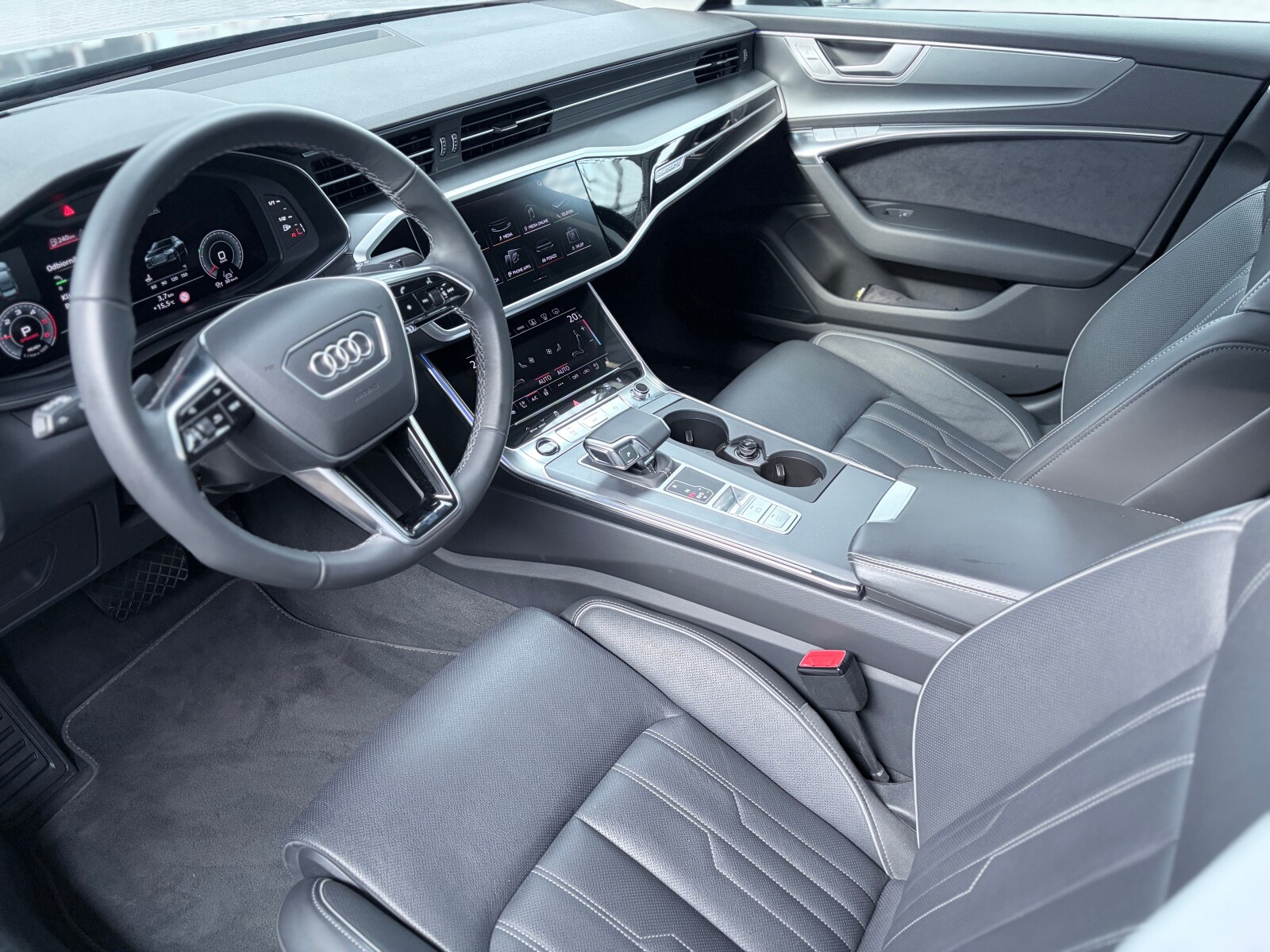 Audi A6 Limousine - zdjęcie 13