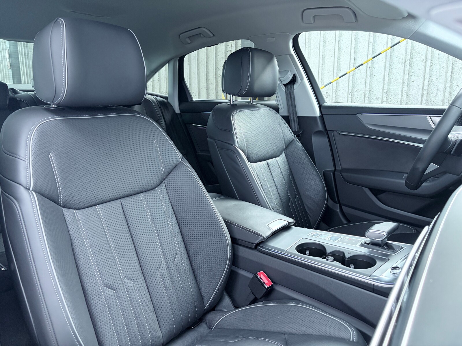 Audi A6 Limousine - zdjęcie 21
