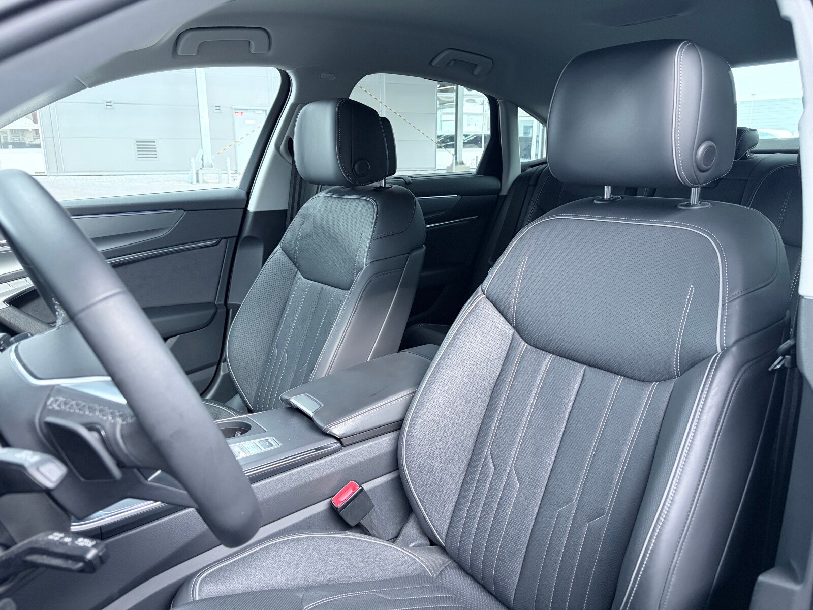 Audi A6 Limousine - zdjęcie 12