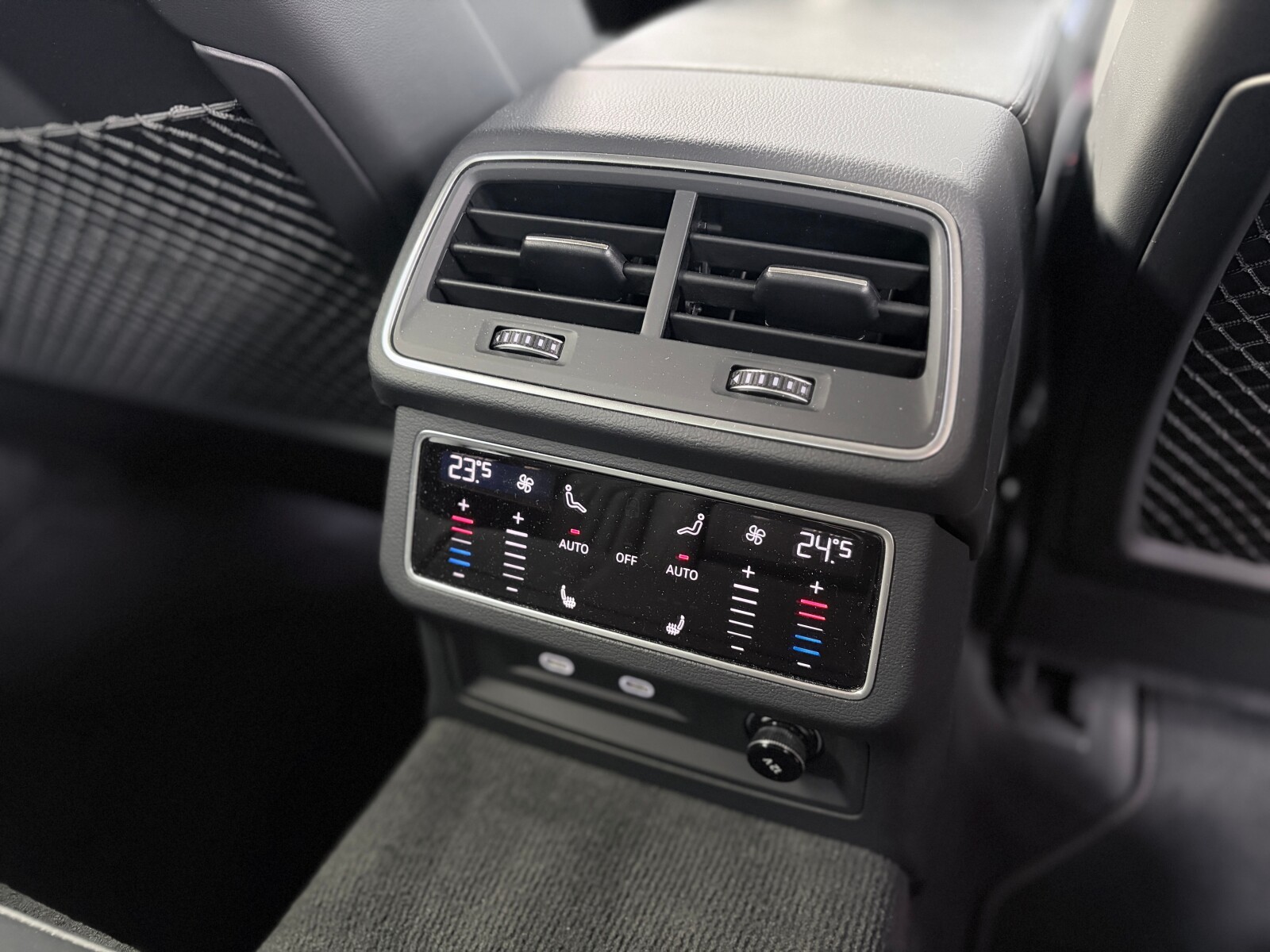 Audi A6 Limousine - zdjęcie 26