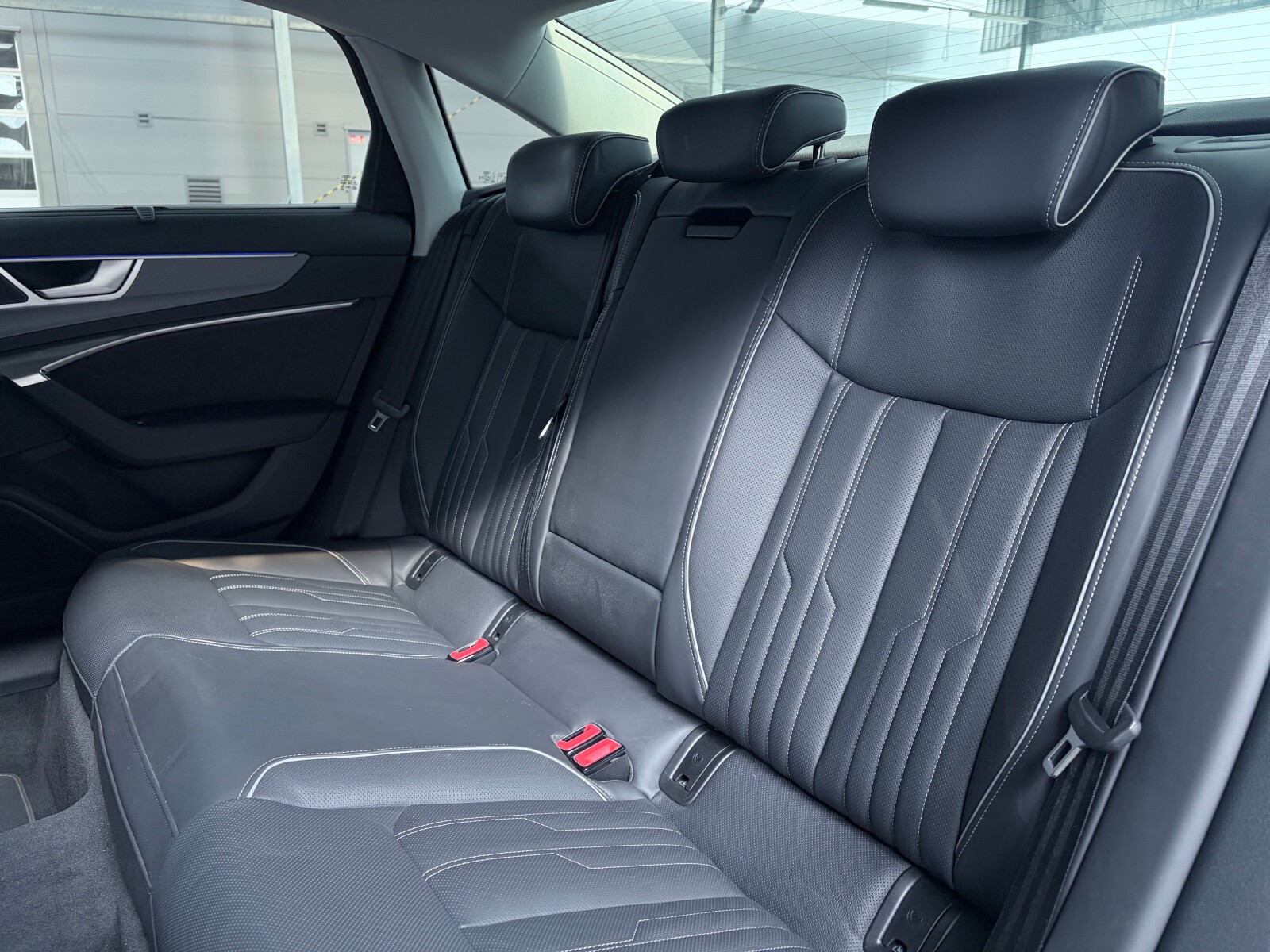 Audi A6 Limousine - zdjęcie 28