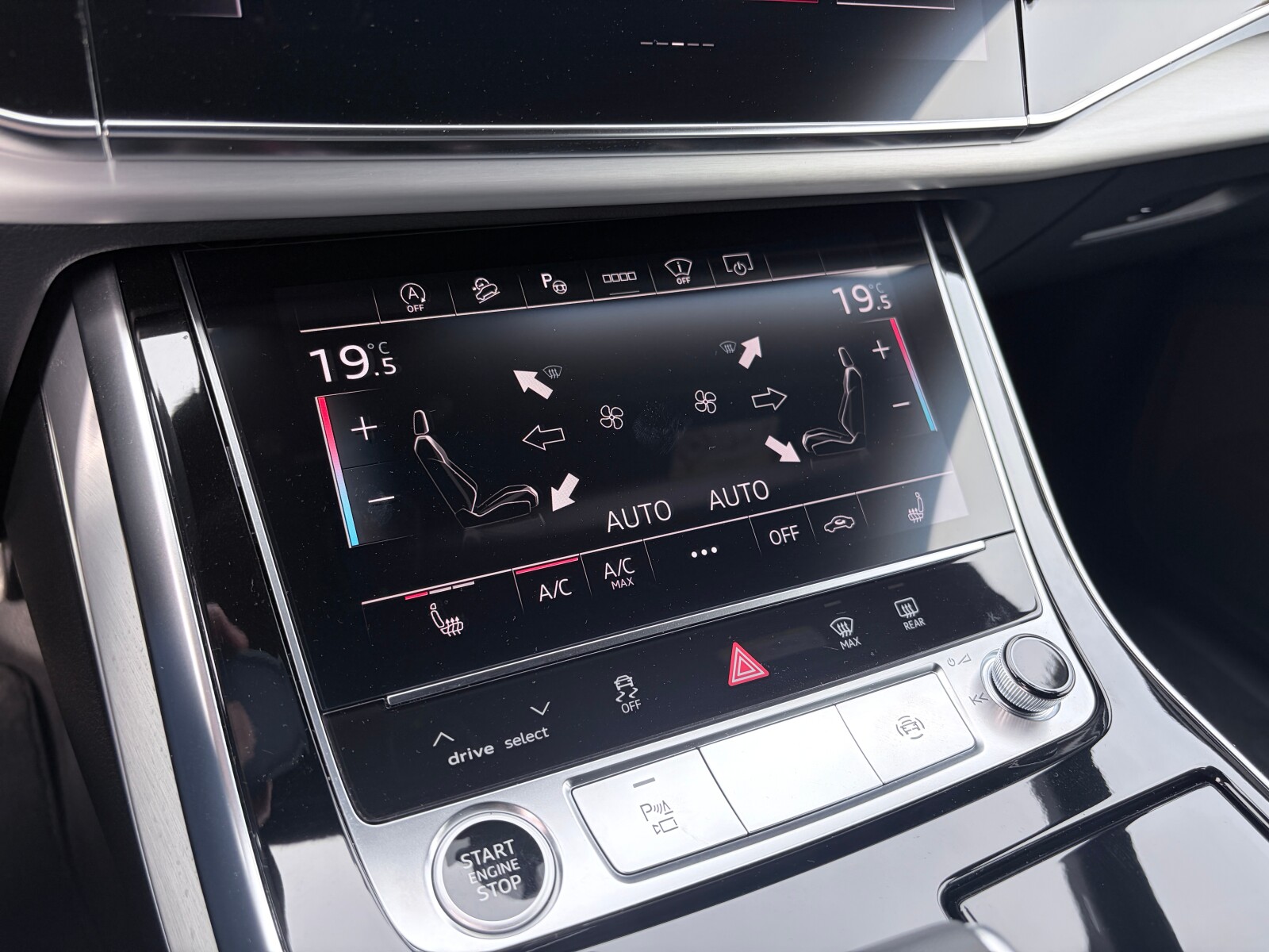 Audi Q7 - zdjęcie 26