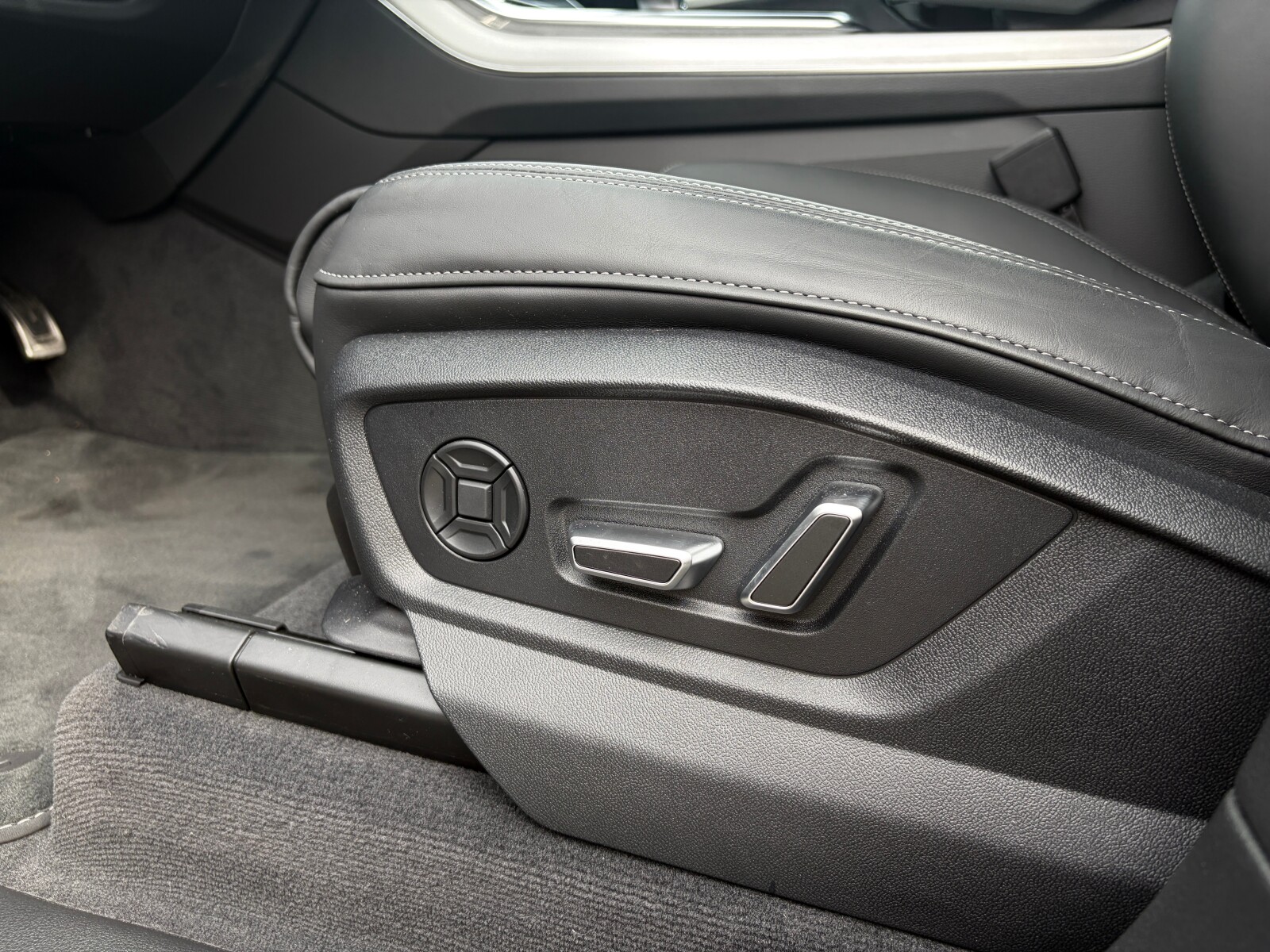 Audi Q7 - zdjęcie 12