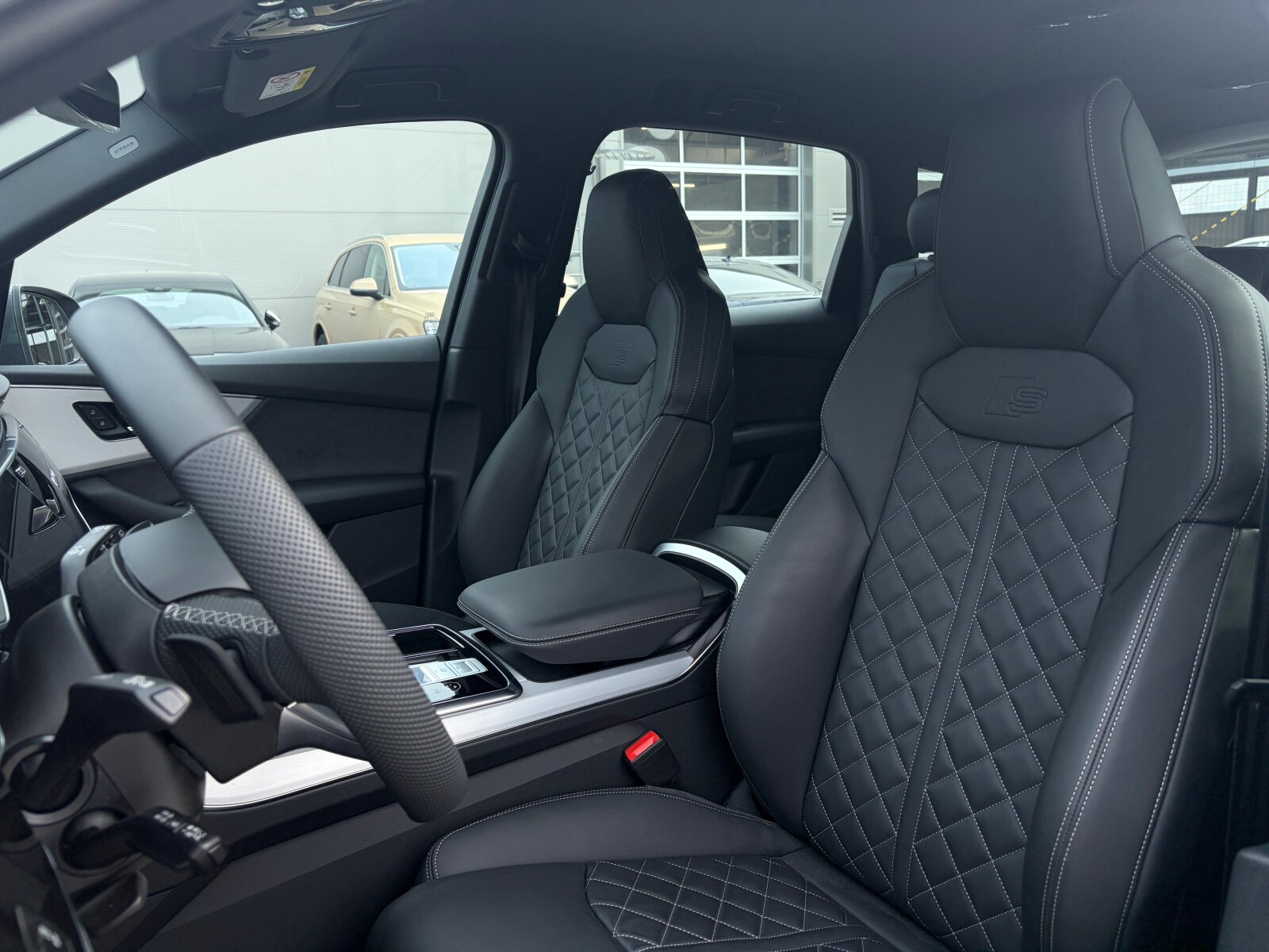 Audi Q7 - zdjęcie 9