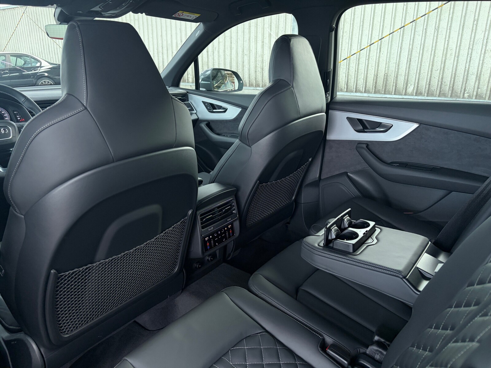 Audi Q7 - zdjęcie 22