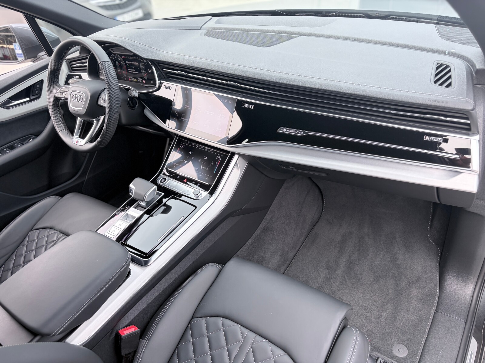 Audi Q7 - zdjęcie 20