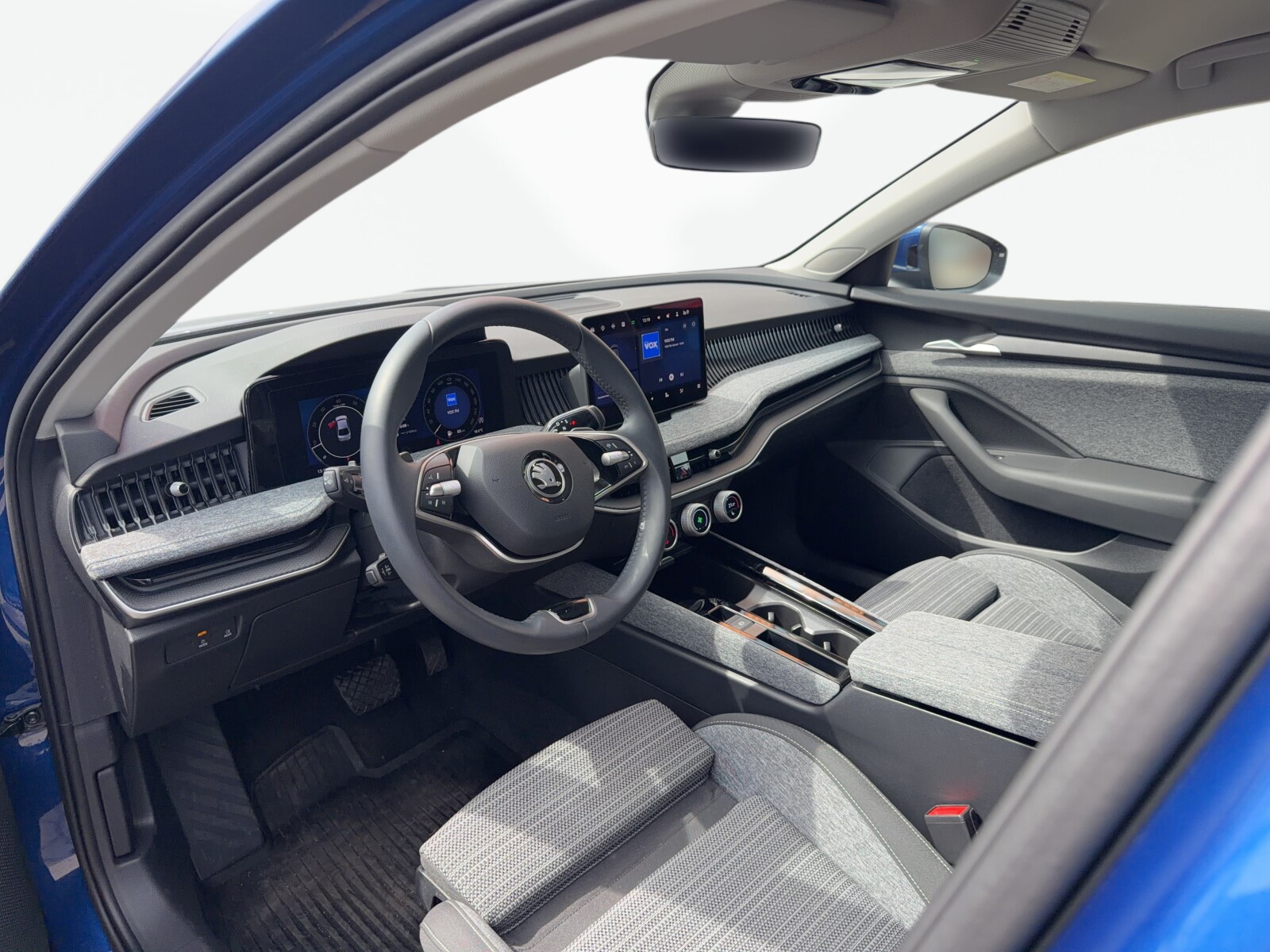 Škoda Superb - zdjęcie 9
