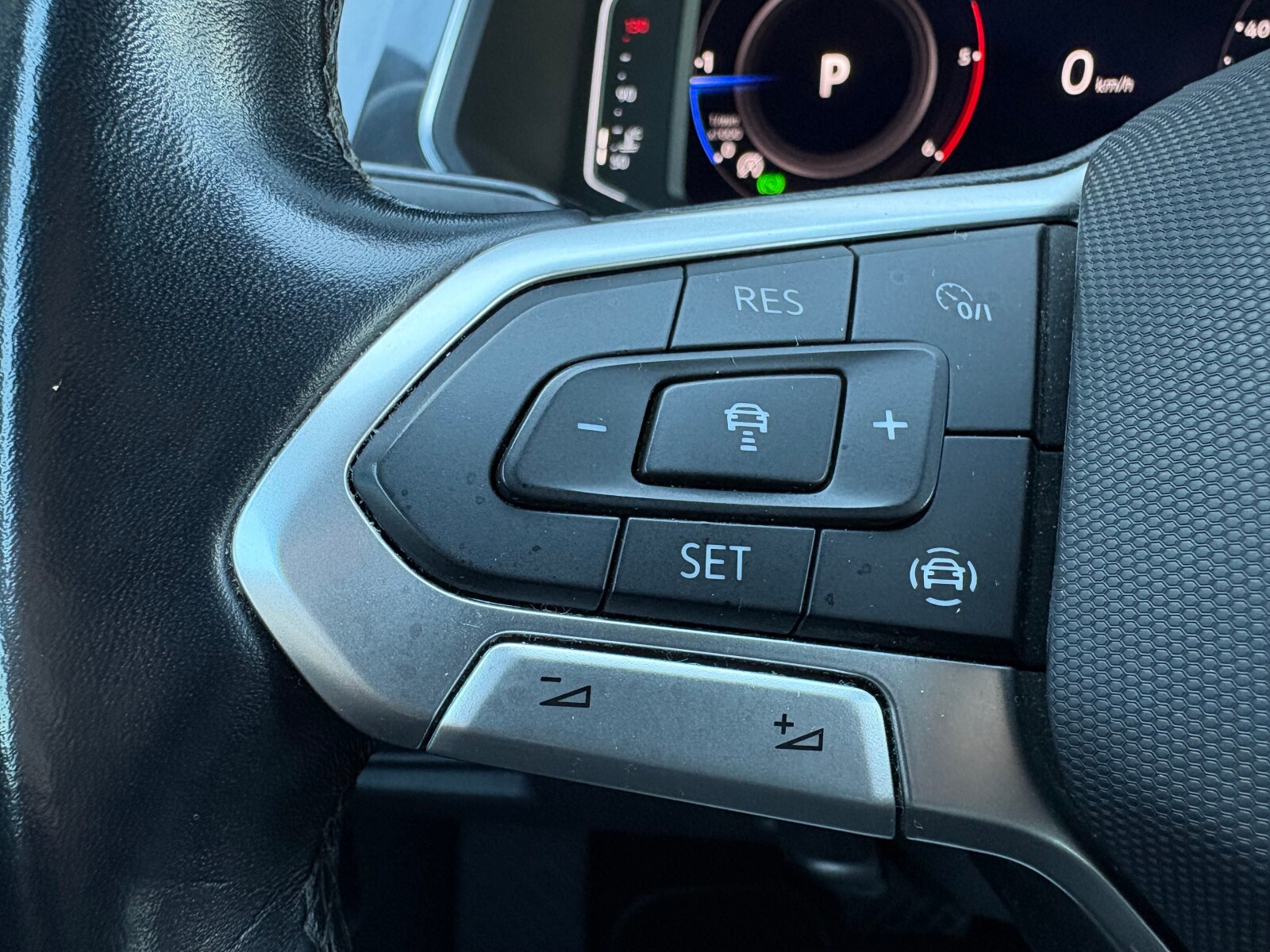Volkswagen Tiguan Allspace - zdjęcie 23