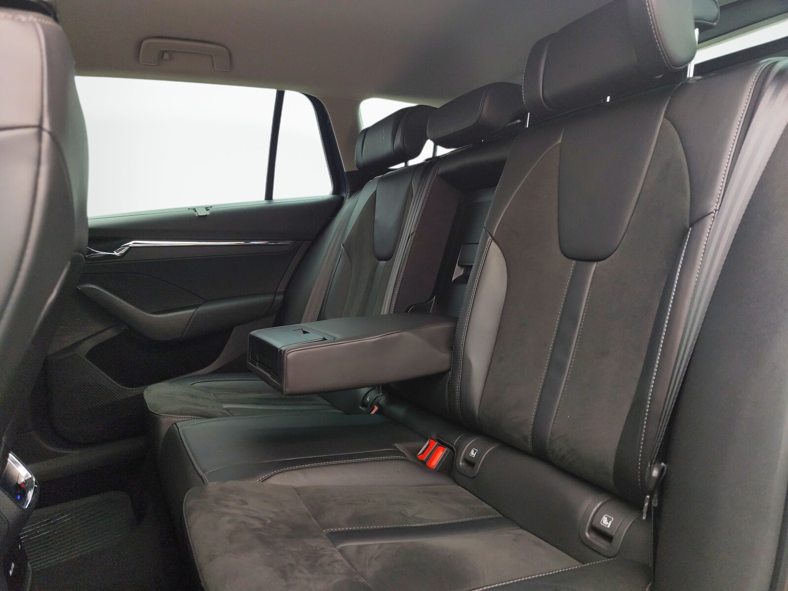 Škoda Octavia Combi - zdjęcie 15