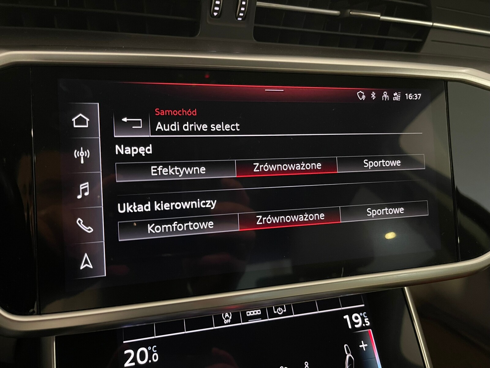 Audi A6 Limousine - zdjęcie 22