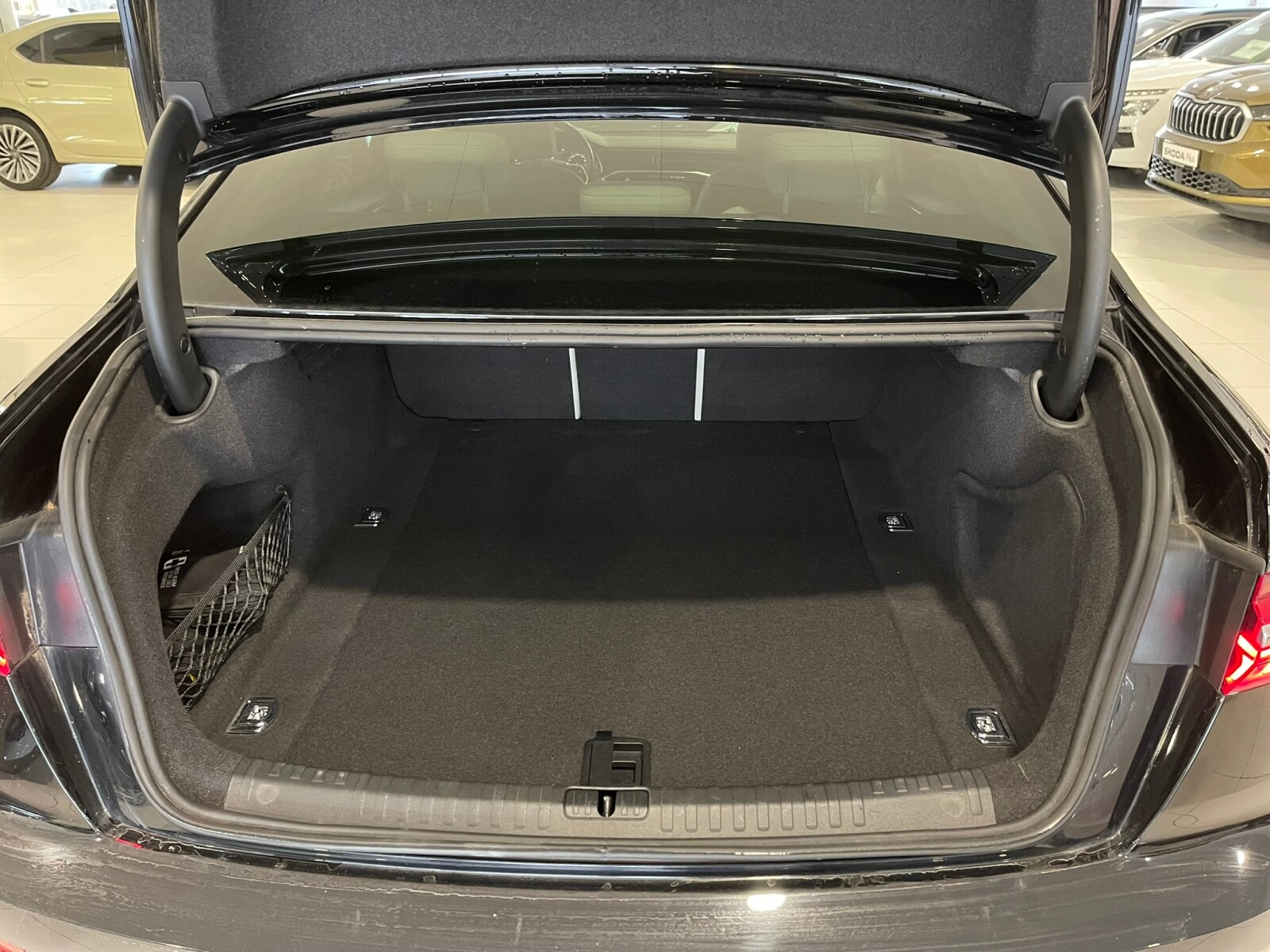 Audi A6 Limousine - zdjęcie 36