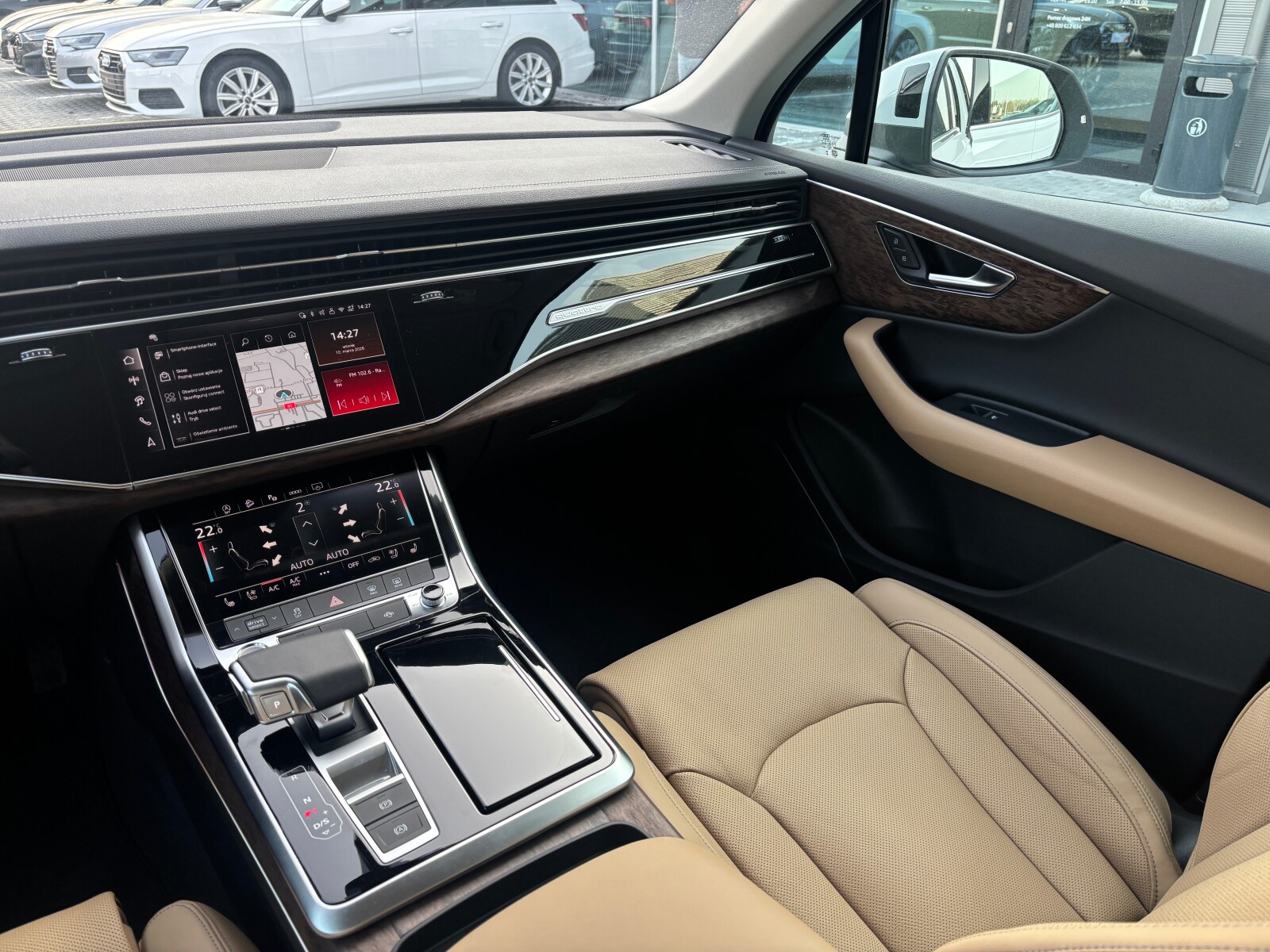 Audi Q7 - zdjęcie 16