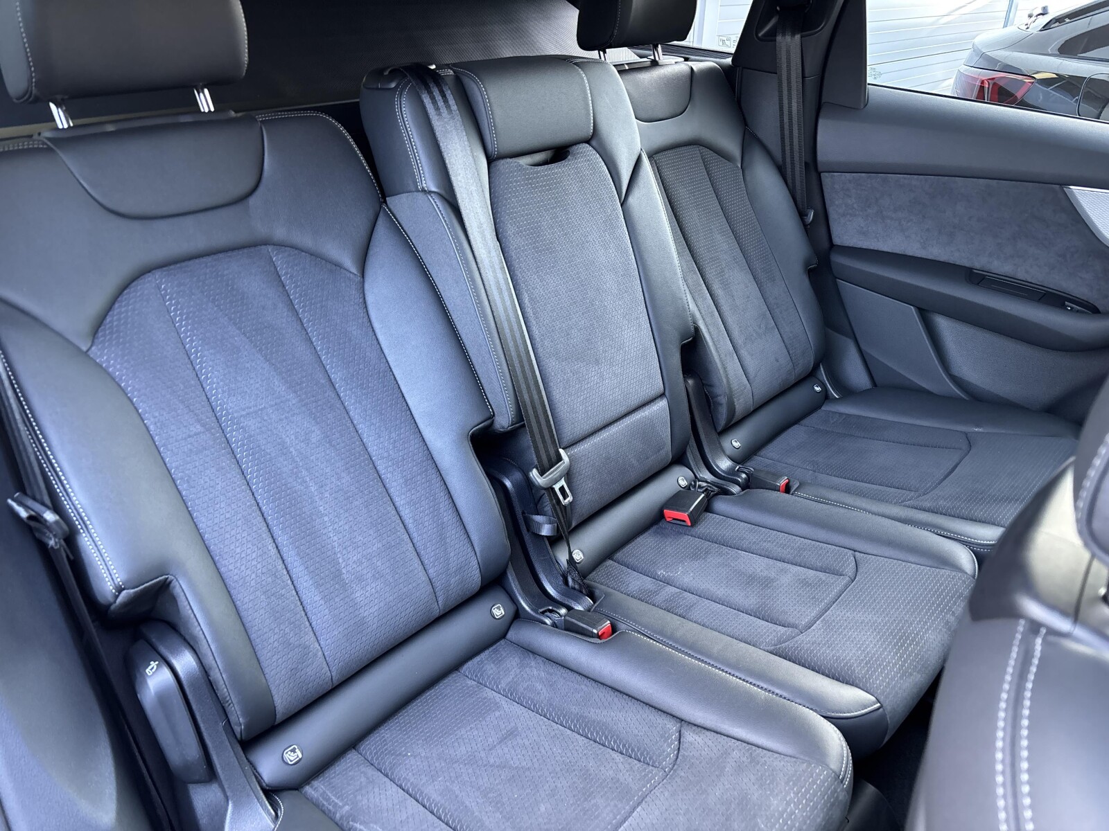 Audi Q7 - zdjęcie 33