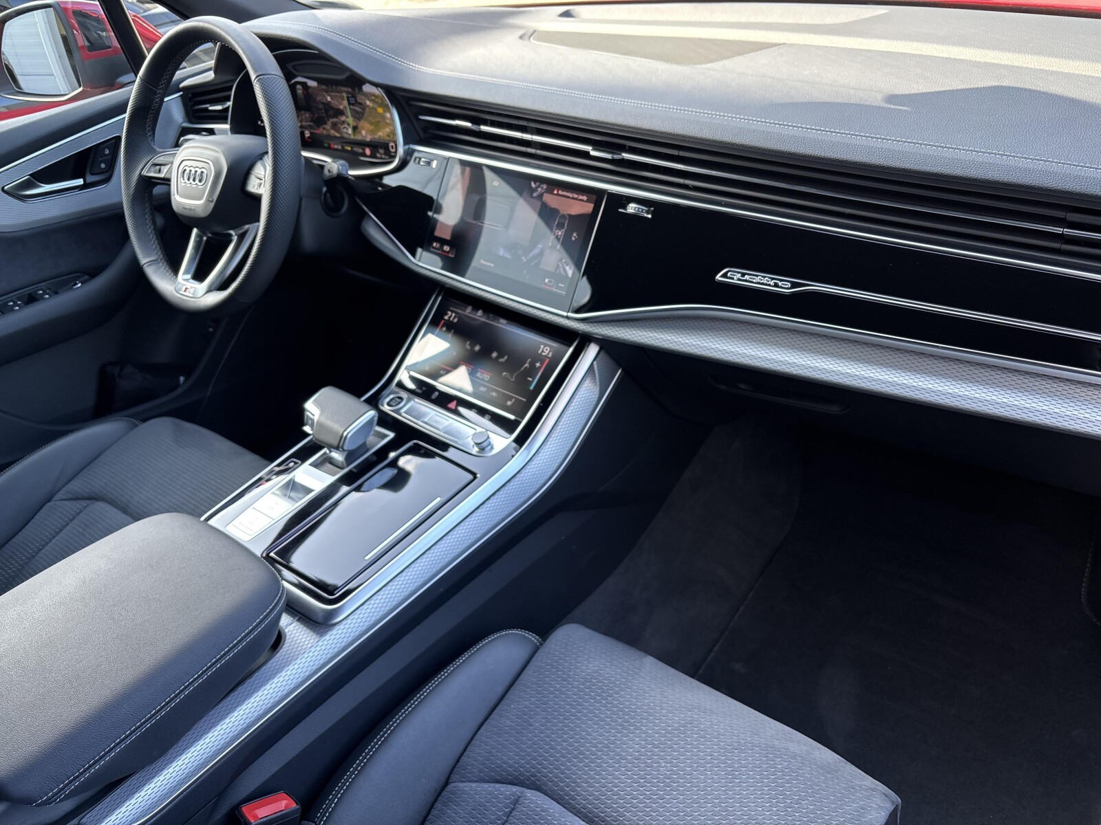 Audi Q7 - zdjęcie 35
