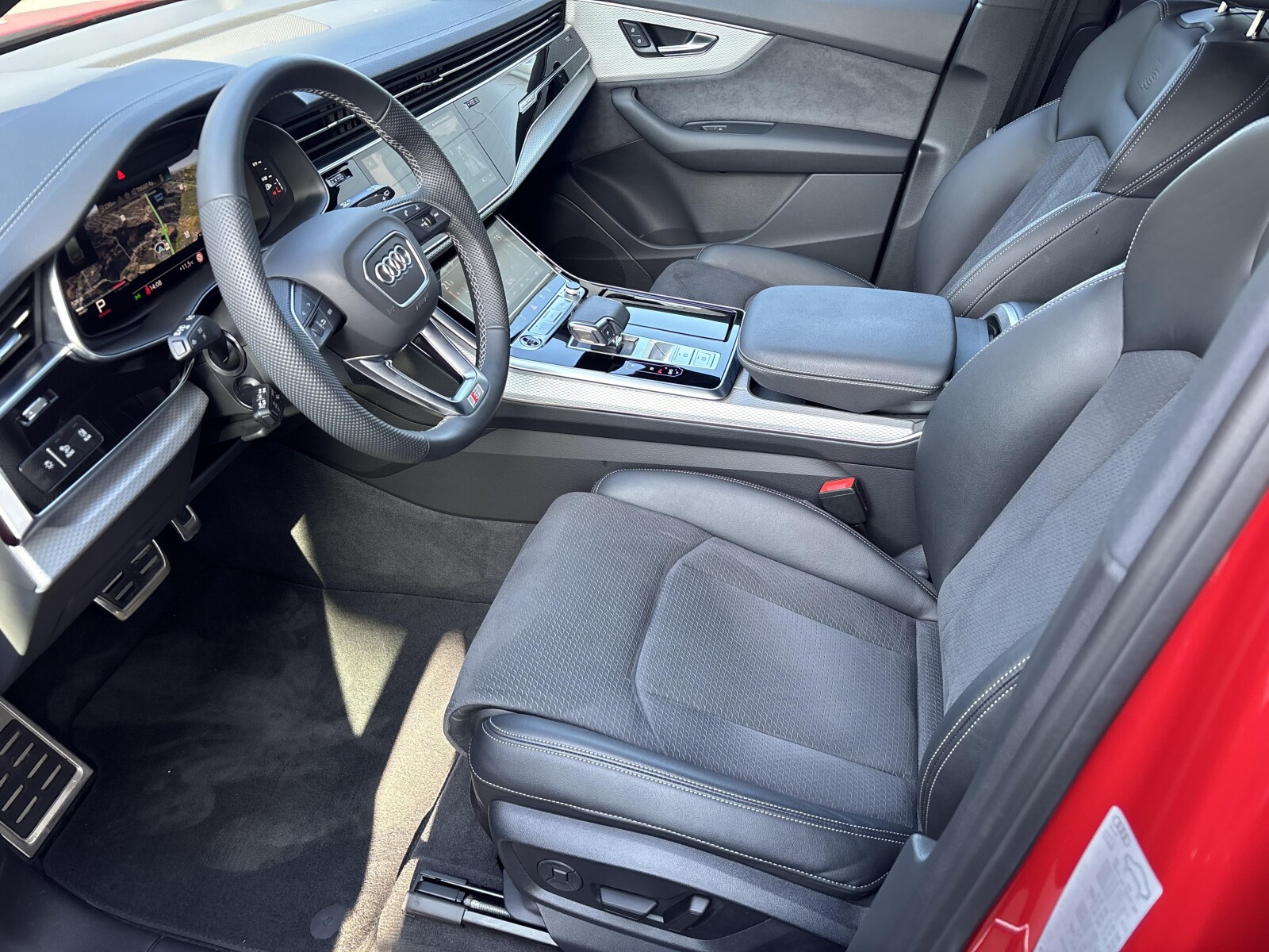 Audi Q7 - zdjęcie 16