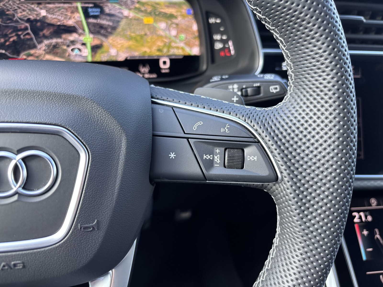 Audi Q7 - zdjęcie 14