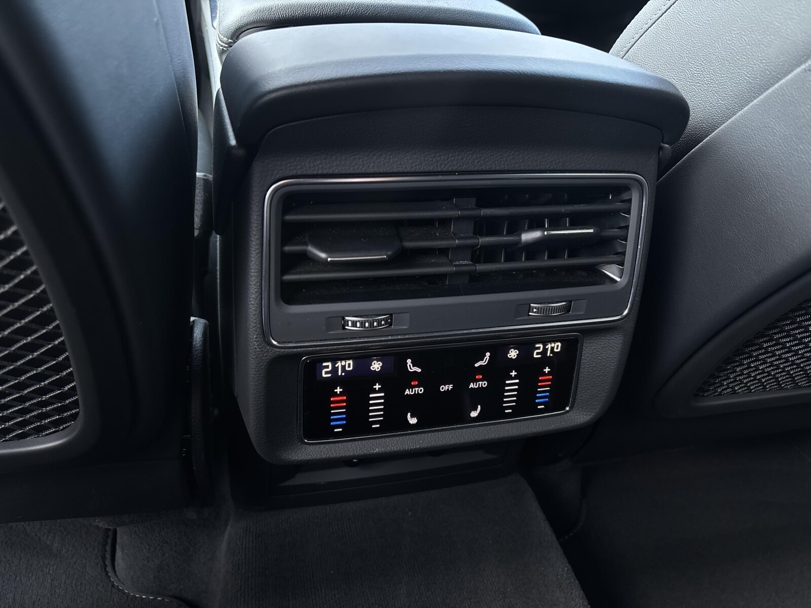 Audi Q7 - zdjęcie 30