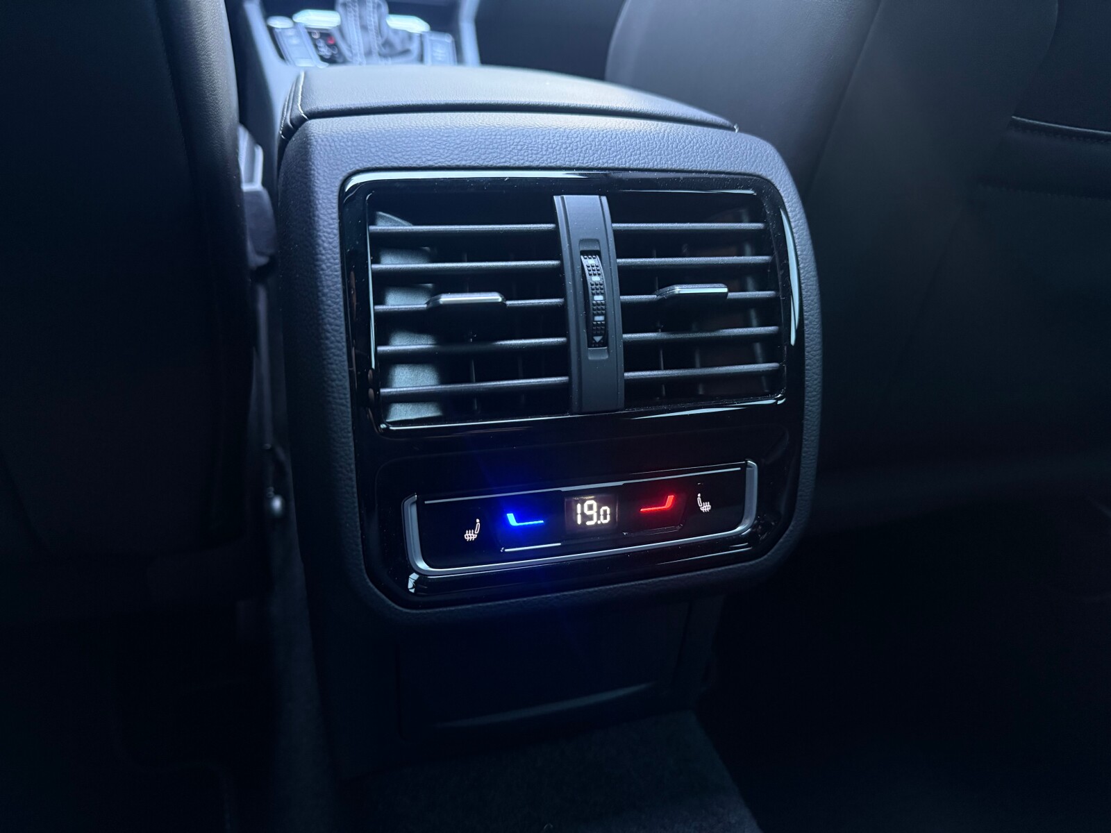 Volkswagen Arteon Shooting Brake - zdjęcie 13