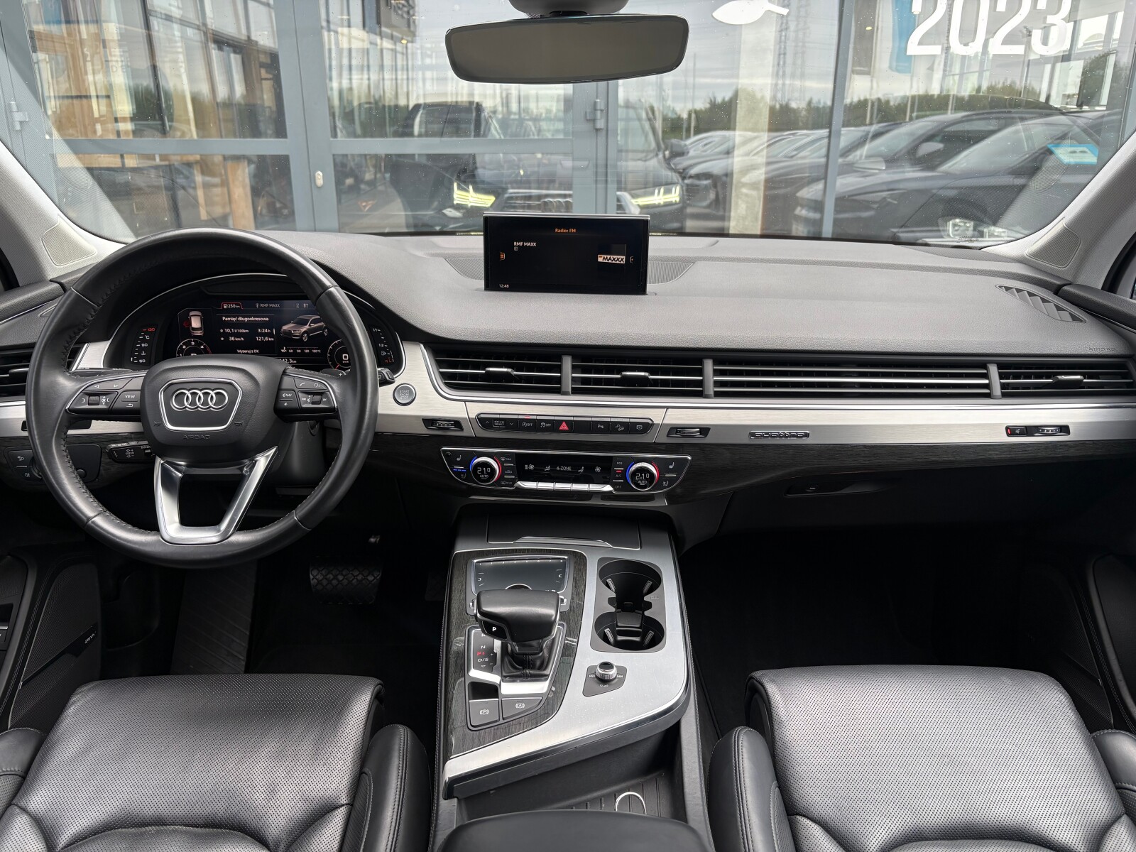 Audi Q7 - zdjęcie 9