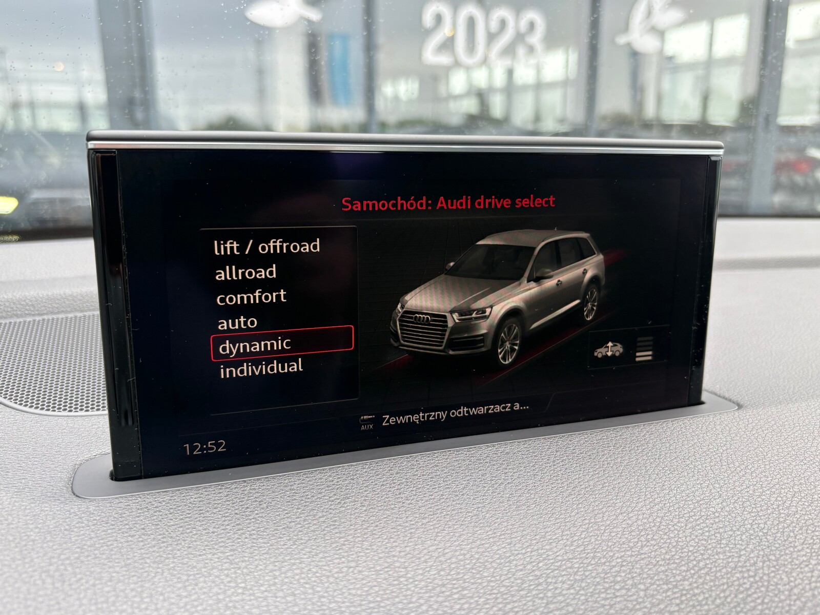 Audi Q7 - zdjęcie 40