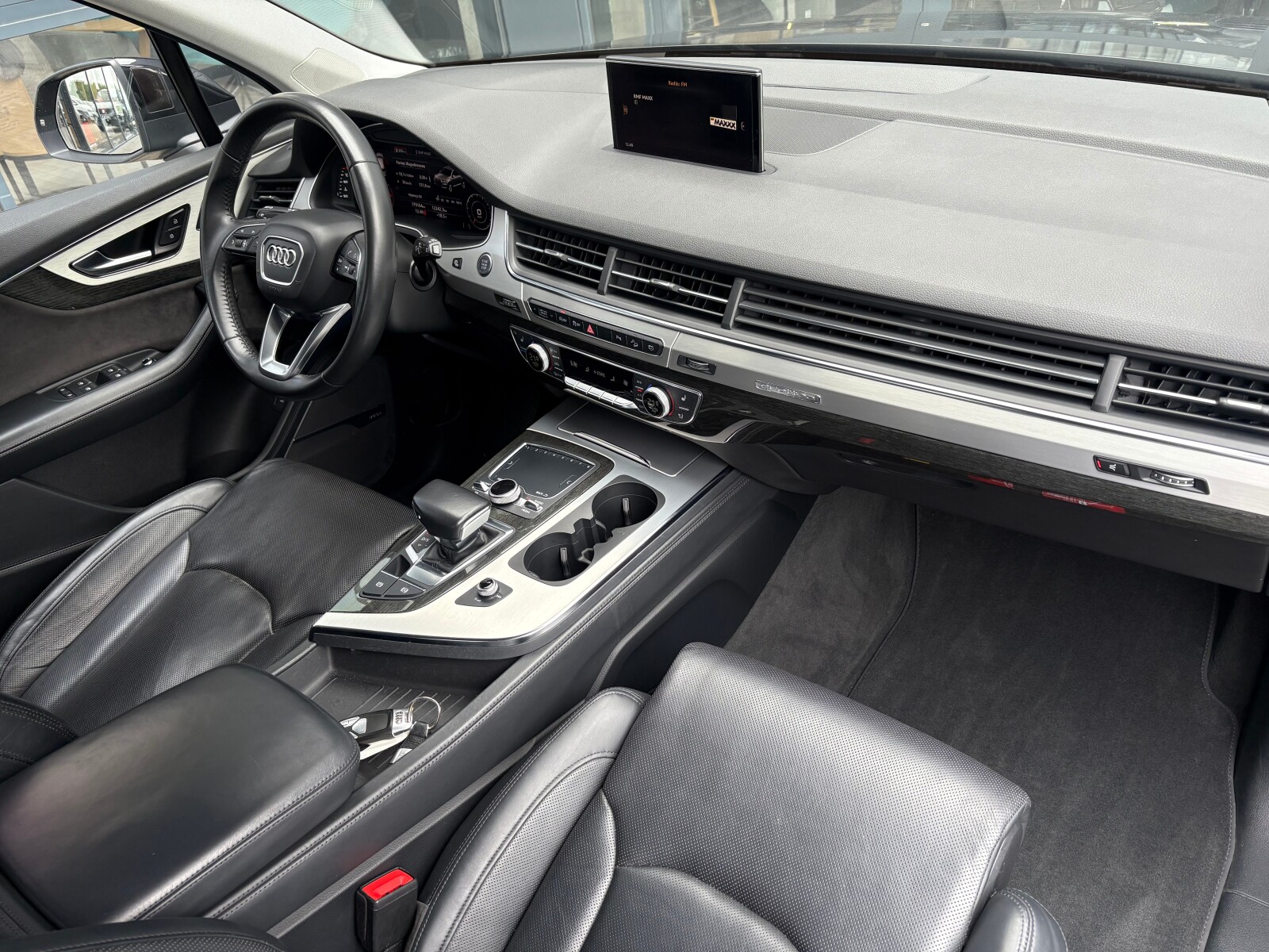 Audi Q7 - zdjęcie 18