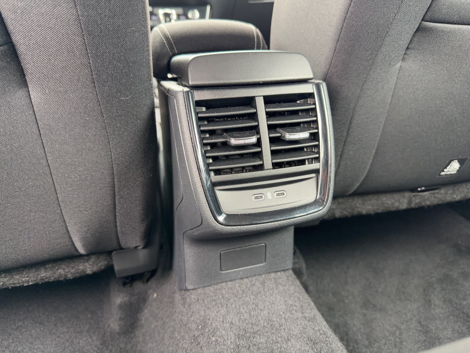 Škoda Kamiq - zdjęcie 34