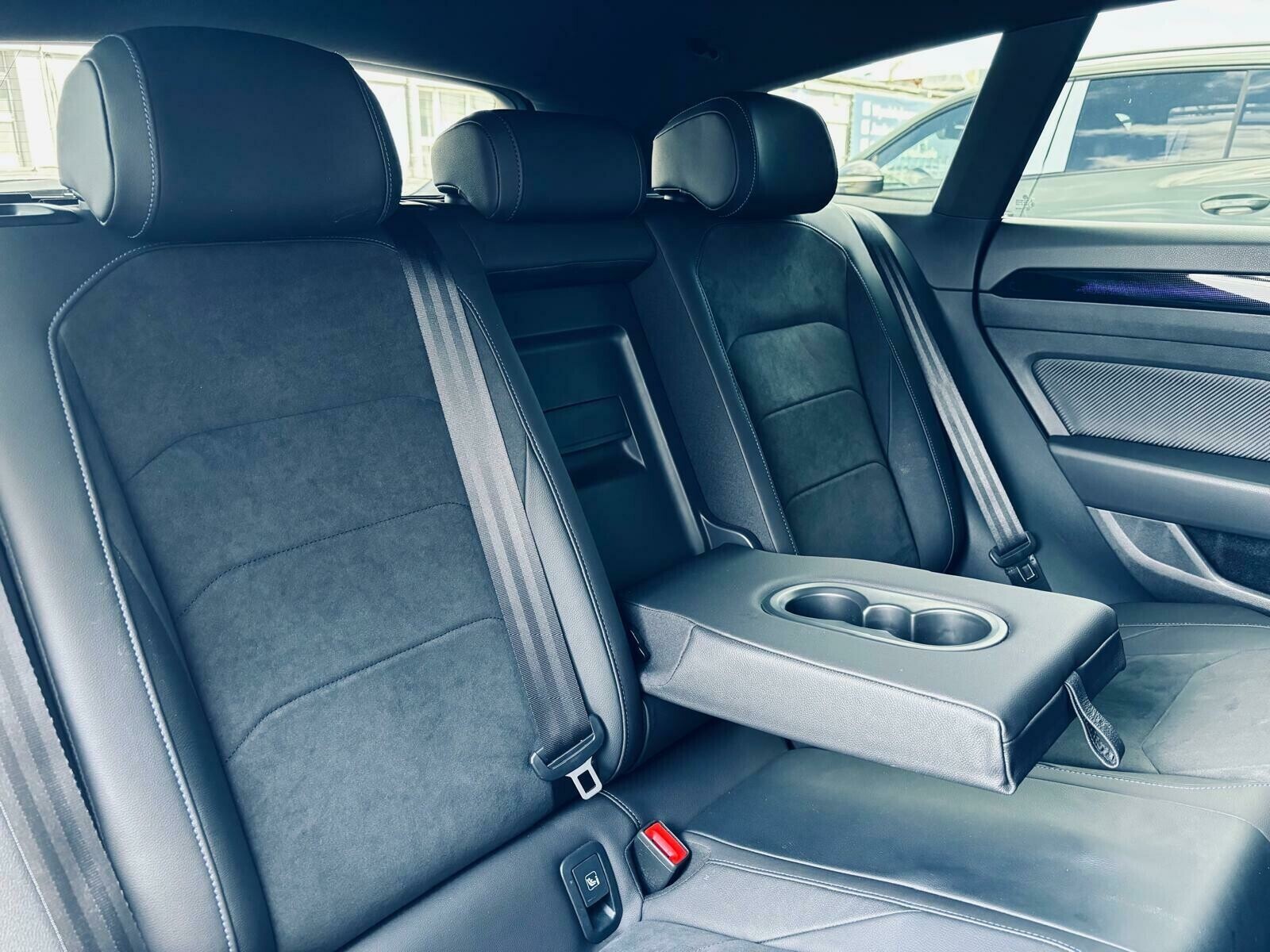 Volkswagen Arteon - zdjęcie 22