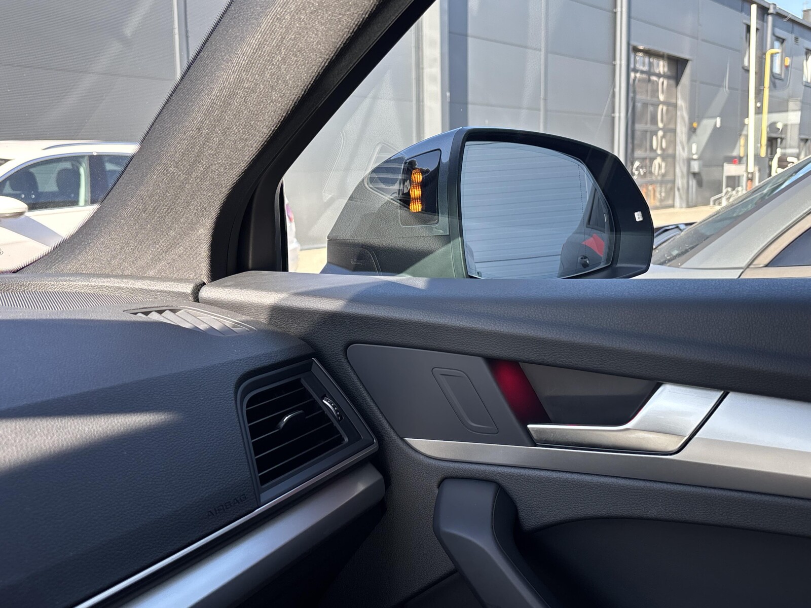 Audi Q5 Sportback - zdjęcie 34