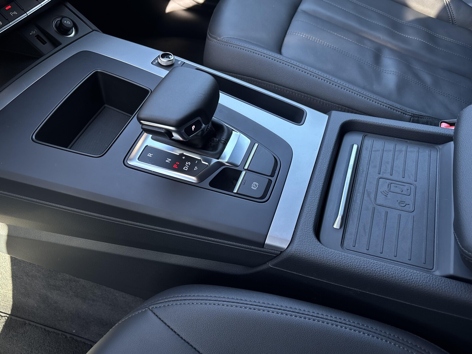 Audi Q5 Sportback - zdjęcie 18