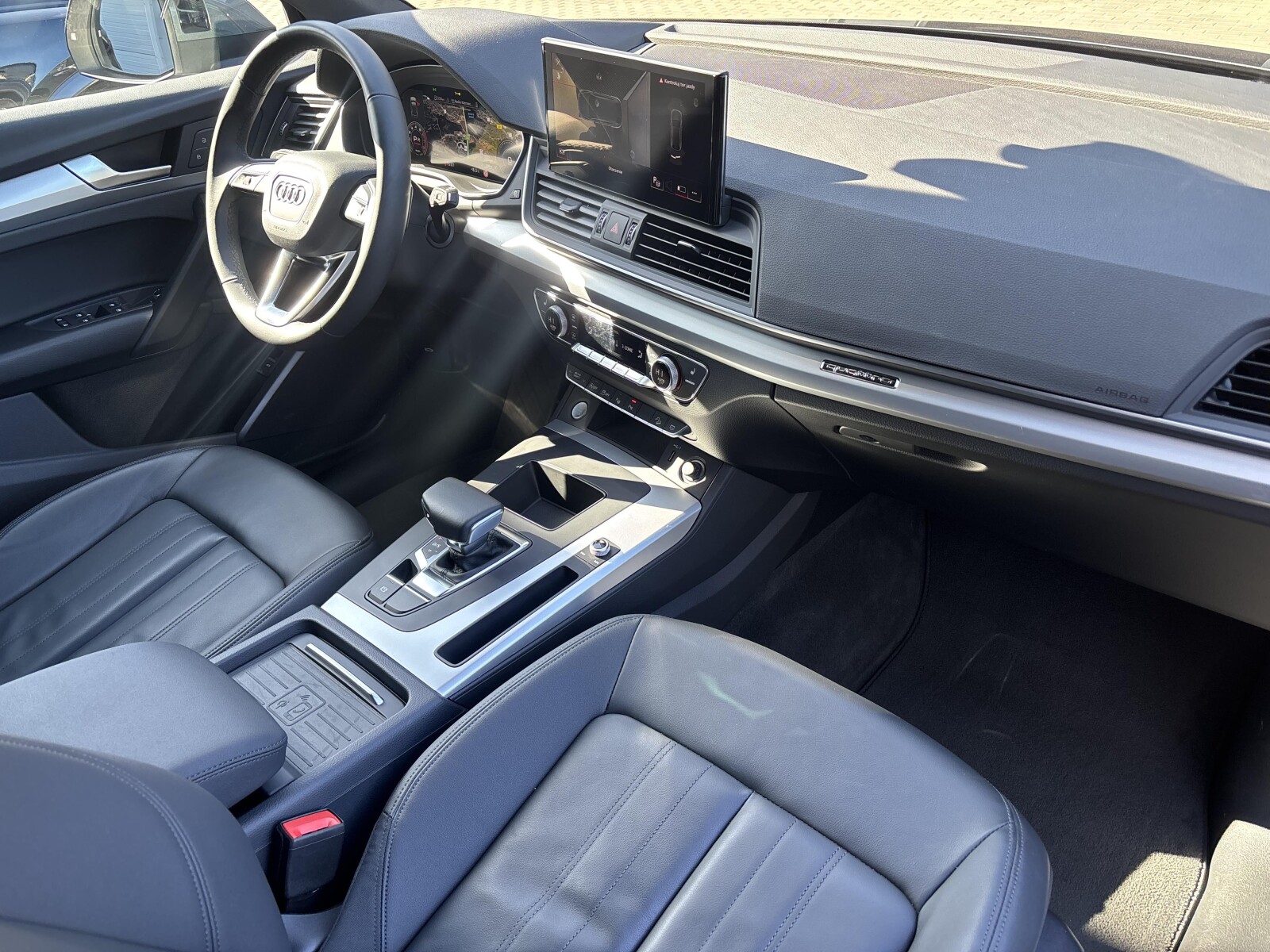 Audi Q5 Sportback - zdjęcie 26