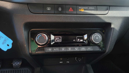 1.2 TSI 90KM 5MT; Klima Automatyczna, Bluetooth, AUX, Czujniki Park