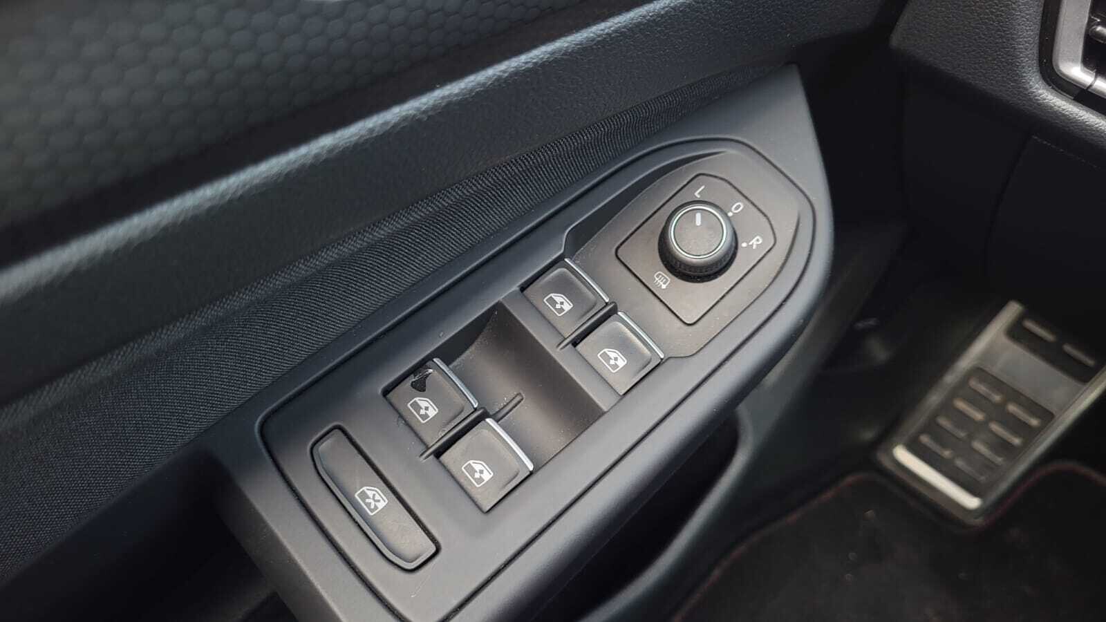 Volkswagen Golf - zdjęcie 15